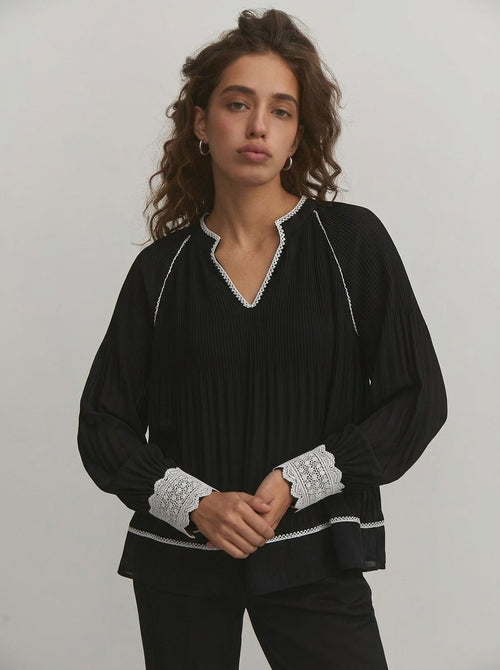 Блуза (Bluza) ITALY LARA 3638 – Элегантная классика